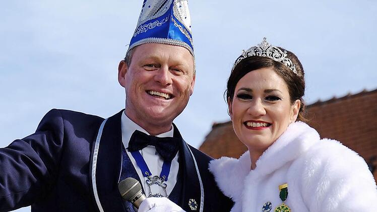 Prinzessin Sabrina I. und Andreas I. schwangen hoheitsvoll ihr Zepter.