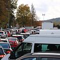 Rund 530 Personen - Schüler, Lehrer und das Personal der Ebermannstadter Realschule - wurden am Festparkplatz getestet. Fotos: Ronald Heck