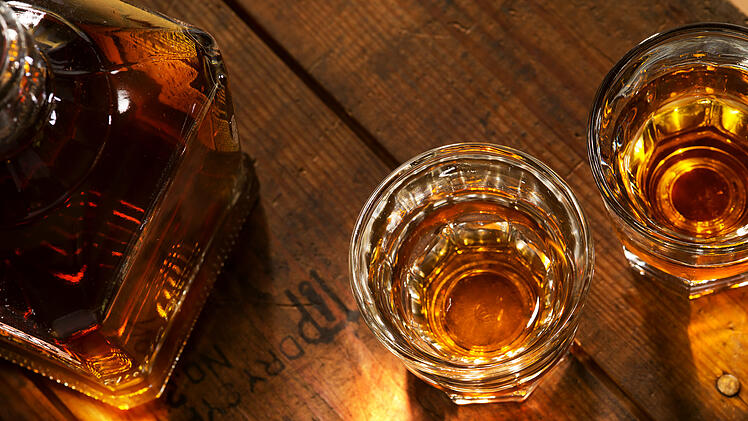 whiskey, whisky, scotch