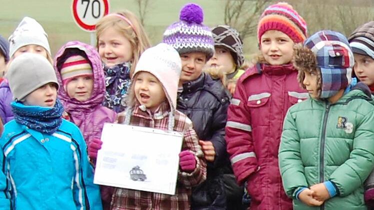 Begleitet wurden die Erstklässler von ihren Lehrkräften Christiane Deublein und Patricia Waldig.