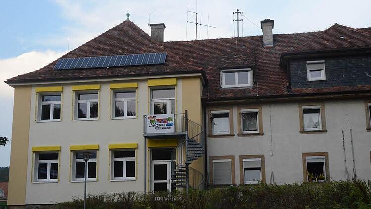 An der Grundschule in Weißenbrunn wird im kommenden Schuljahr im Modellversuch eine Offene Ganztagsschule erprobt.  Foto: Karl-Heinz Hofmann