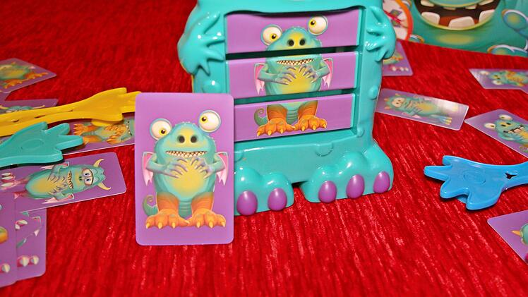 Das Kinderspiel „Monsterjäger“ im Test: Turbulente Jagd mit der Monster-Mischmaschine
