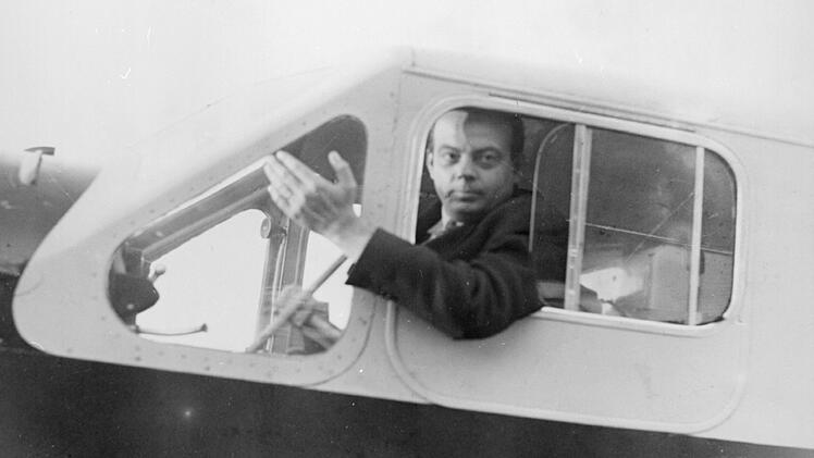 Antoine de Saint-Exupéry schrieb mit "Der kleine Prinz" eine der bekanntesten Geschichten der Welt. Sein Leben endete am Steuer eines Aufklärungsflugzeugs während des Zweiten Weltkriegs.