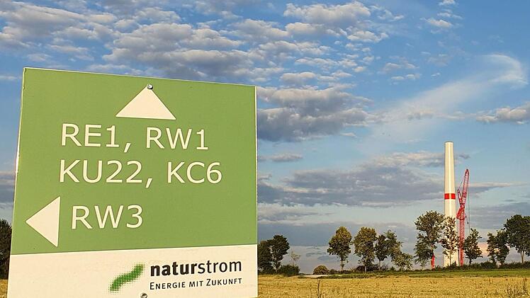 Die Naturstrom AG geht davon aus, dass die vier im Bau befindlichen Windräder zwischen Gössersdorf und Rugendorf in wenigen Monaten Strom produzieren. Christine Fischer