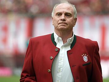 Gerade noch im Knast, bald schon wieder auf dem Bayern-Thron - a Hund is er scho, der Hoeneß. Foto: dpa