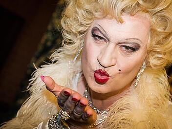 Markus Söder als Marilyn Monroe. Foto: David Ebener, dpa