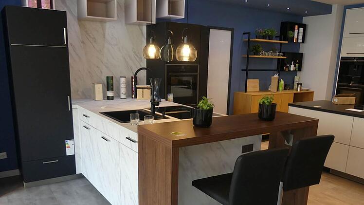 Nürnberg: Inventar von CJ Franken Küchen wird versteigert - Auktion läuft