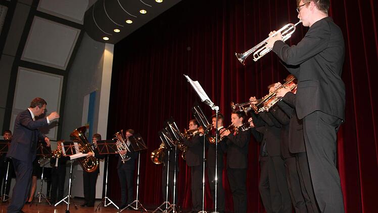 Hubertus Baumann brachte mit dem Blechbläserensemble einen Auszug aus Gioacchino Rossinis "Wilhelm Tell" zu Gehör. Foto: Sonja Adam