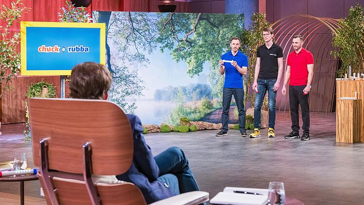 Die Idee für das witzige Spielzeug mit dem Wurf-Stick, der selbst die Umdrehungen zählt, kam den Gründern, als sie eine Joko- und Klaas-Show im Fernsehen sahen.