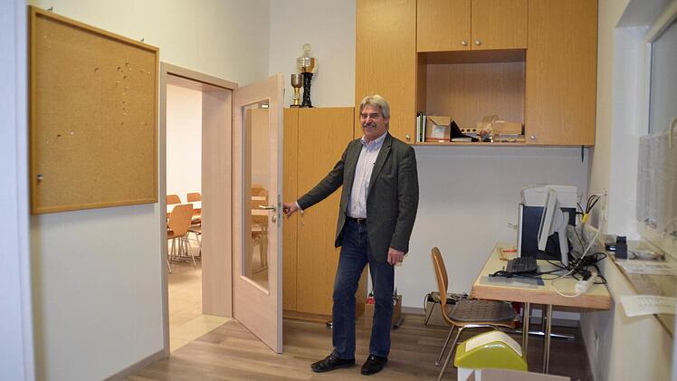 Stellvertretender Schützenmeister Robert Zehe steht hier im neuen Auswertungsraum. Foto: Kathrin Kupka-Hahn