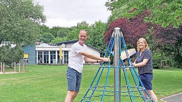 Immer in Bewegung, immer gut vernetzt: Oliver und Christine Völker kümmern sich beim Förderkreis Ahorn um den Schlupfwinkel, die Gemeinwesenarbeit und die Sozialberatung.