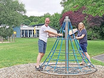 Immer in Bewegung, immer gut vernetzt: Oliver und Christine Völker kümmern sich beim Förderkreis Ahorn um den Schlupfwinkel, die Gemeinwesenarbeit und die Sozialberatung.