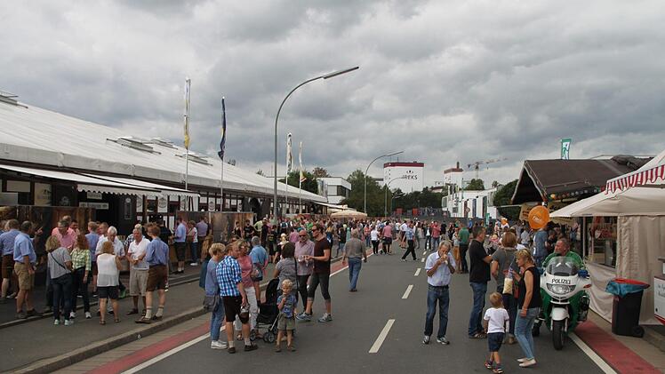 Der Stadel steht an der Lichtenfelser Straße.