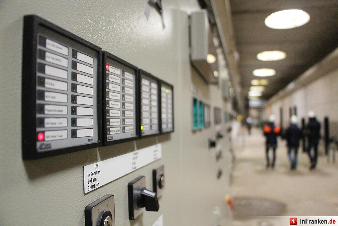 Auf Foto-Tour im  Inneren der Schleuse Erlangen