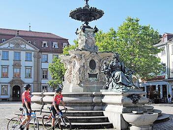 Der Schlossplatz stellt einen guten Startpunkt dar.