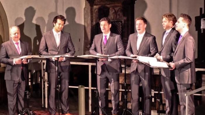 Die sechs Sänger aus England begeisterten das Herzogenauracher Publikum. Foto: Manfred Welker