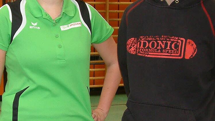 Corina Wachter vom TTC Tüschnitz (rechts) wurde in der C-Klasse mit Susanne Reinhardt (TSV Donndorf) Doppel-Siegerin. Foto: Hans Franz