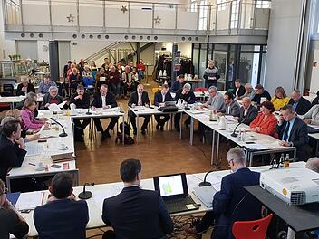 Wie wird die Stadtratsarbeit in Forchheim künftig  funktionieren? Foto: Ekkehard Roepert/Archiv