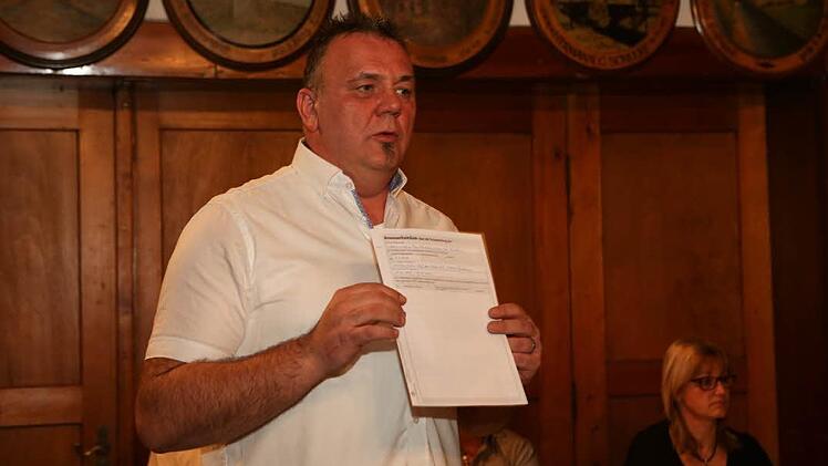 Aufstellungsversammlung für Klaus Backer durch die Initiative "Freier Oberbürgermeister Forchheim". Foto: Barbara Herbst