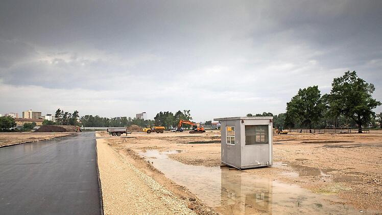 Auf dem Modul 1 des Siemens Campus Erlangen entstehen bis 2020 insgesamt acht neue Bürogebäude sowie drei Parkhäuser für rund 7800 Mitarbeiter.  Foto: Siemens