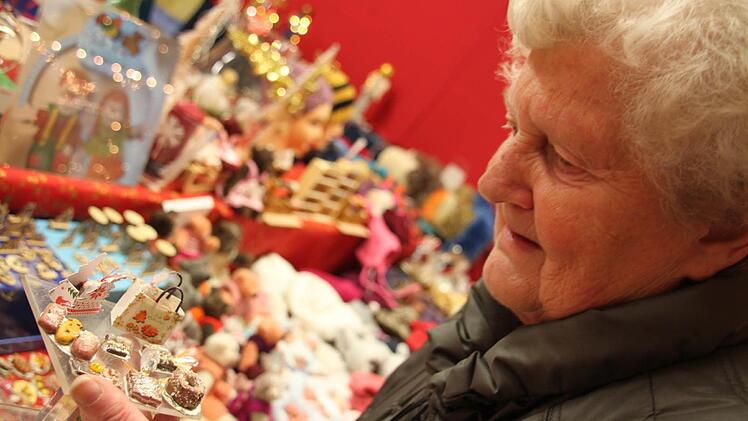 Impressionen von Adventsmarkt und Adventseinläuten in Mainleus. Foto: Stephan Stöckel