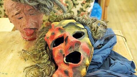 Masken aus "Der goldene Topf"