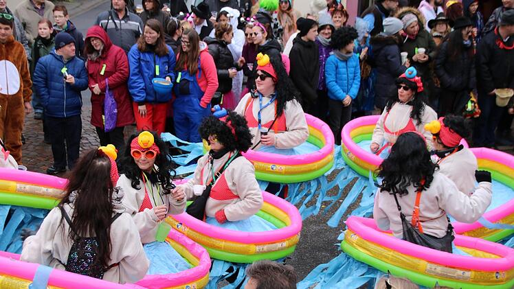 Diese Badenixen kamen aus Pfändhausen. Thomas Malz