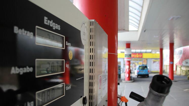 Die Erdgas-Zapfsäule an der Agip-Tankstelle in Bad Brückenau wird zum 30. Juni abgebaut.Johannes Schlereth