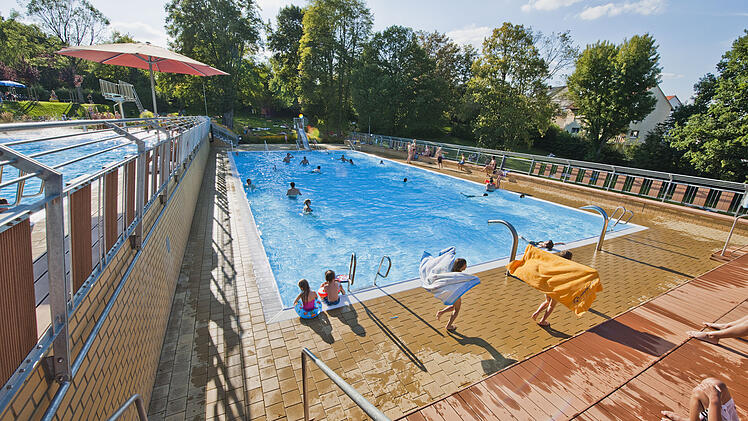Bamberger Freib&auml;der klagen &uuml;ber Personalnotstand - es kommt zu ge&auml;nderten &Ouml;ffnungszeiten