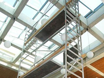 Während der Ferien wurden die Arbeiten in der Untersteinbacher Schule erledigt, die den Eingangs- und Aulabereich betrafen. Foto: Sabine Weinbeer