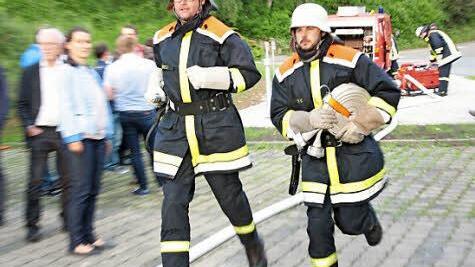 Die Feuerwehr Rüssenbach probt den Ernstfall.