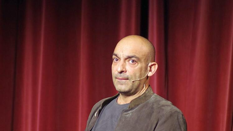 Django Asül im Kissinger Kurtheater. Klaus Werner