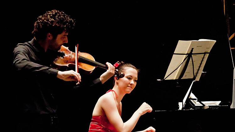 Nina Scheidmantel und Attila Gergely gastierten bei der "Gesellschaft der Musikfreunde" Coburg.Foto: Jochen Berger