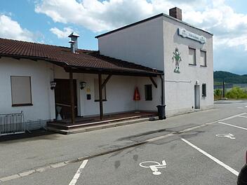 Der Schützenverein will  sein Erbbaurecht am Grundstück mit Schützenhaus an die Gemeinde zurückgeben, da sich der Verein auflösen wird..