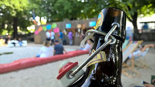 Es muss ploppen: Das charakteristische Geräusch beim Öffnen der Bierflasche gehört für viele einfach dazu.