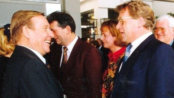 Der Schein trügt. Dr. Carl Reischach (links) und Gert Langer (rechts) waren nicht nur total unterschiedliche Charaktere, sondern auch hartnäckige Konkurrenten.  Fotos: Archiv