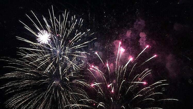 Abschlussfeuerwerk  Foto: Matthias Dorsch