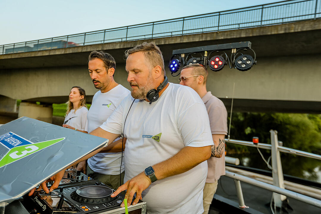Auf drei Decks wurde richtig gefeiert!