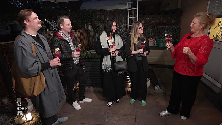 An Tag 1 in Aschaffenburg trifft sich die "Dinner"-Runde bei Lucia (63)