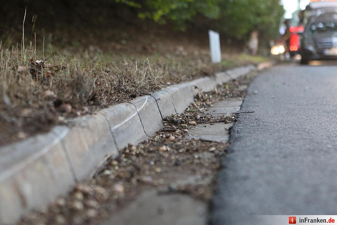 Schrecklicher Unfall am Sonntagmorgen im Kreis Lichtenfels: Zwei junge Maenner verbrennen in Unfallwrack bei Burgkunstadt