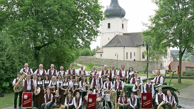 Mit diesem Bild wirbt die Blakapelle Zentbechhofen. Foto: privat und Johanna Blum