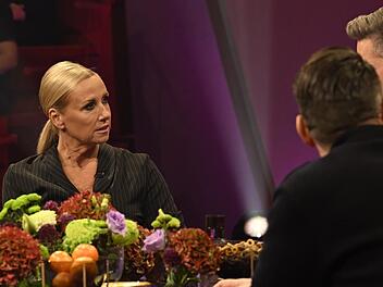 "2025! Menschen, Bilder, Emotionen" Beim großen RTL-Jahresrückblick erklärte Andrea Kiewel, warum sie keinen Verlobungsring am Finger trägt.