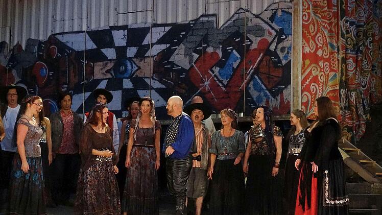 "Der Zigeunerbaron": Impressionen von der Neuinszenierung auf der Waldbühne Heldritt.Foto: Jochen Berger