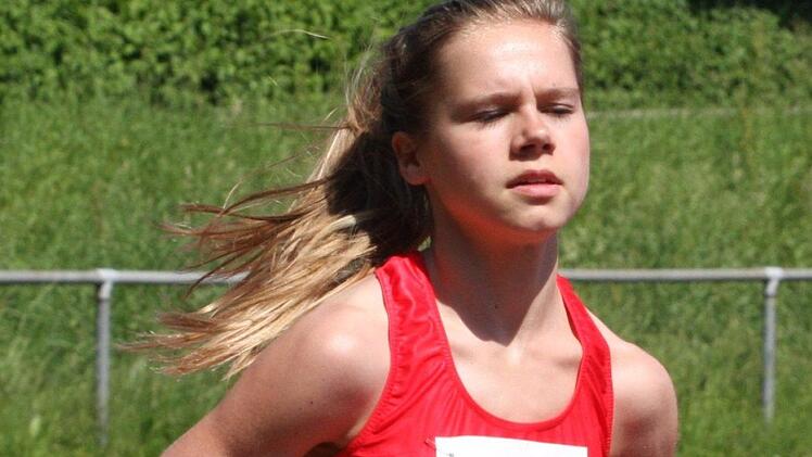 Theresa Hüfner vom TV Bad Brückenau brillierte über 800 Meter der Altersklasse W-15.