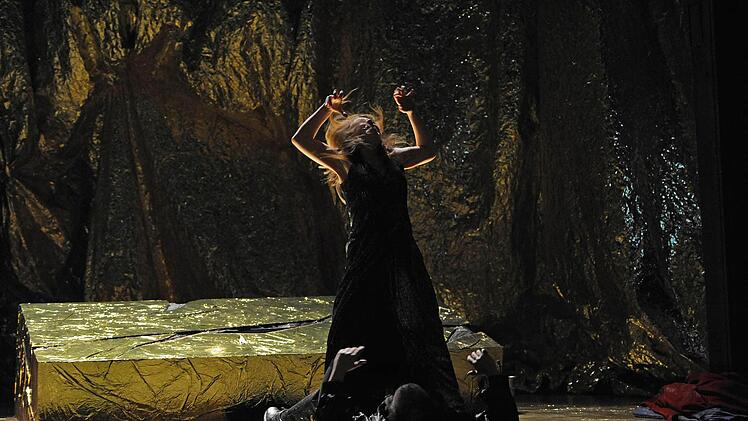 "Salome" am Landestheater CoburgFoto: Andrea Kremper