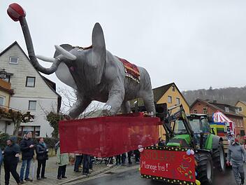 Der "Asfölder" Zirkus auf dem Faschingszug in Waischenfeld Foto: Thomas Weichert