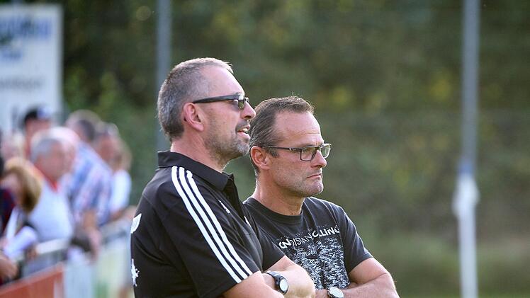 Unter Ex-Profi Armin Eck (rechts) setzte der ATS vor einigen Jahren verstärkt auf die Jugend und schien auf einem guten Weg. Doch nach seinem Aus beim ATS 2017 ging es bergab.