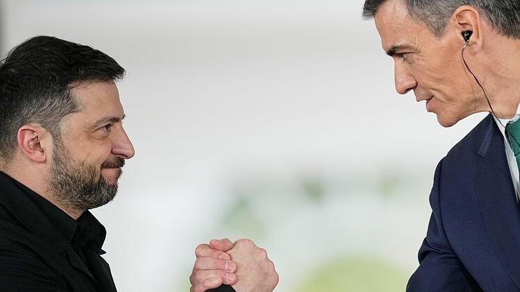 Ukraine-Krieg - Selenskyj in Madrid