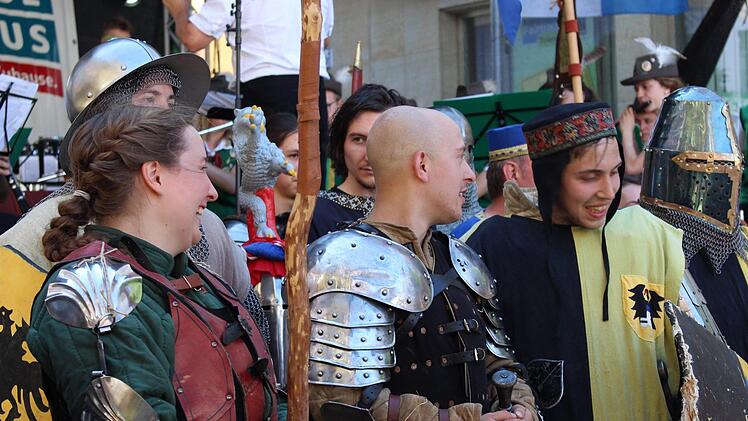 Eröffnung des Bad Brückenauer Stadtfestes mit historischem Umzug Foto: Julia Raab