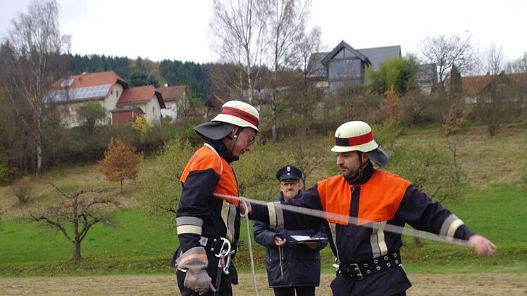 Für den Rettungsknoten waren 40 Sekunden gewährt, doch nicht benötigt.  Foto: Stephanie Elm